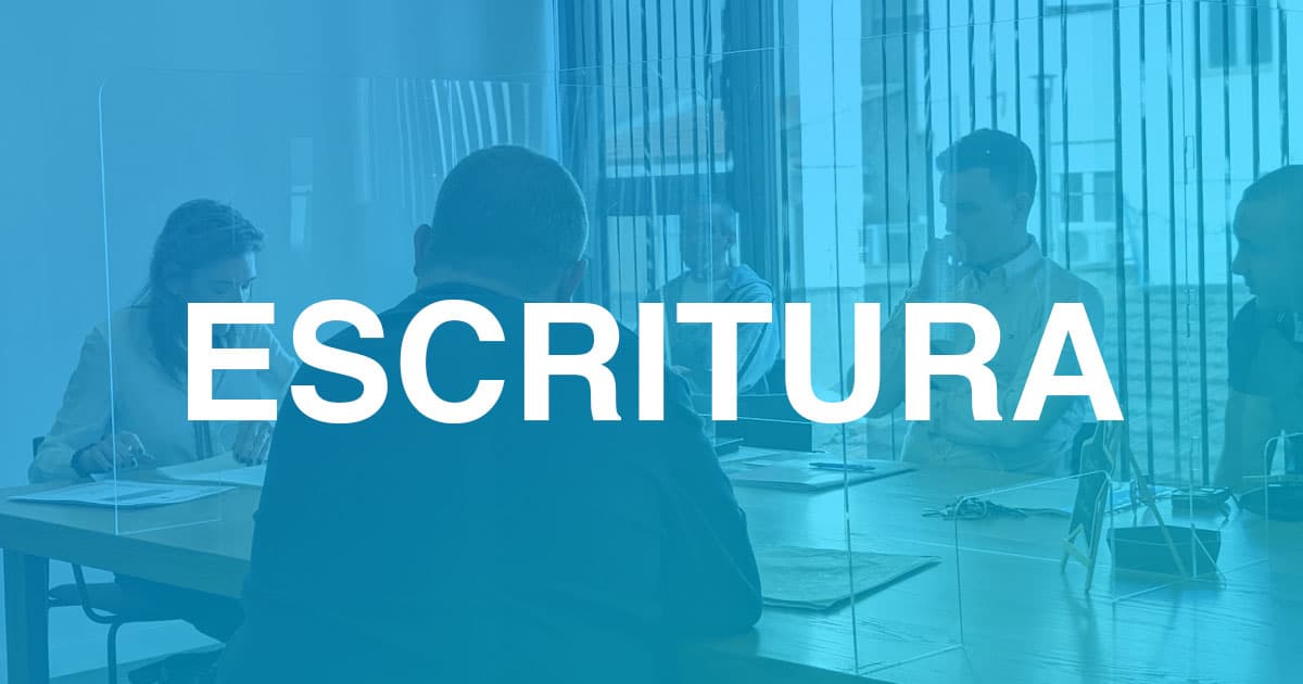 Escritura Escritura, personnes autour d'une table étudiants des contrats
