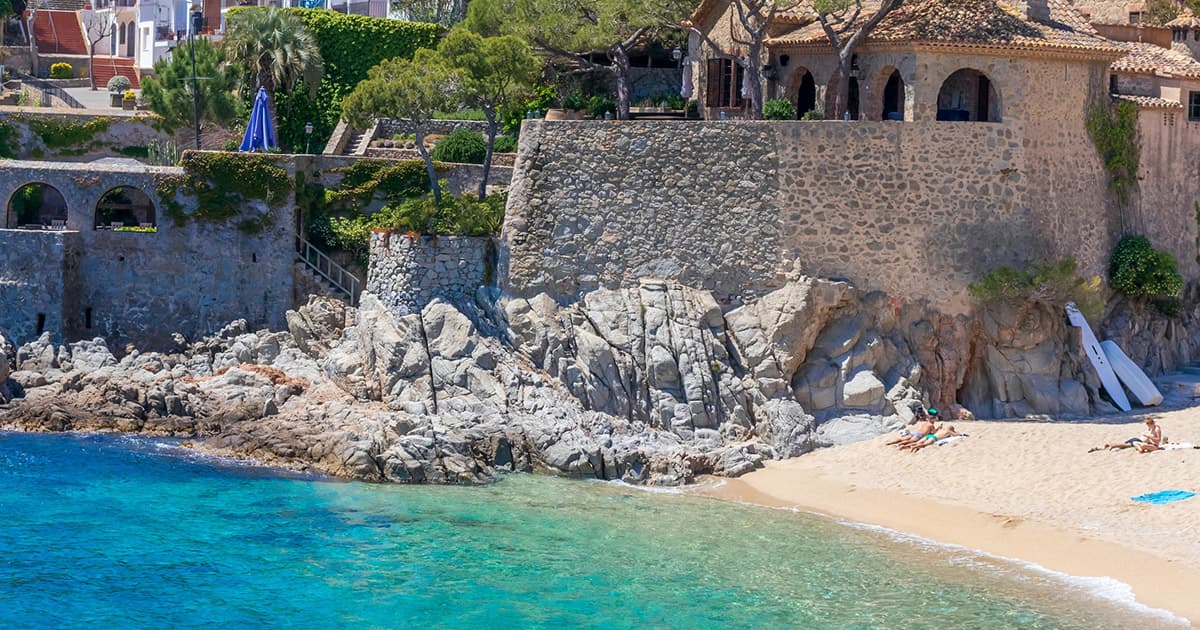 Plage-d’un-village-espagnol Plage d'un villa en Espagne