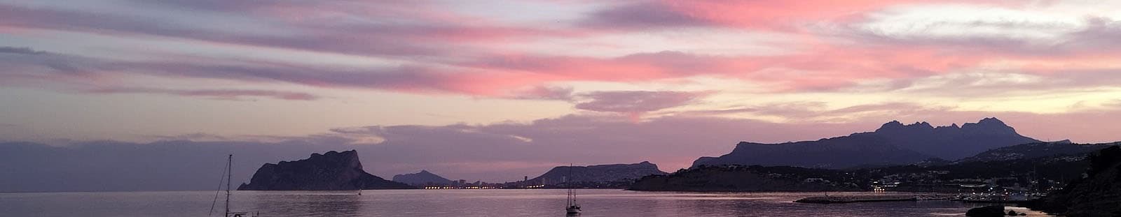 Tavernes Blanques Vue panoramique sur la marina de Moraira