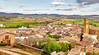 Panorama rural et patrimoine historique à Laguardia, Espagne