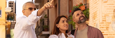 Chasseur Immobilier avec ses clients