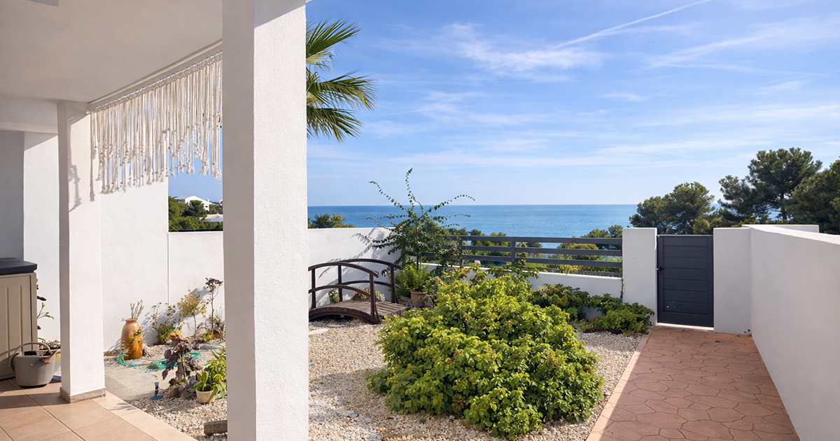 Vue depuis une maison à Peníscola